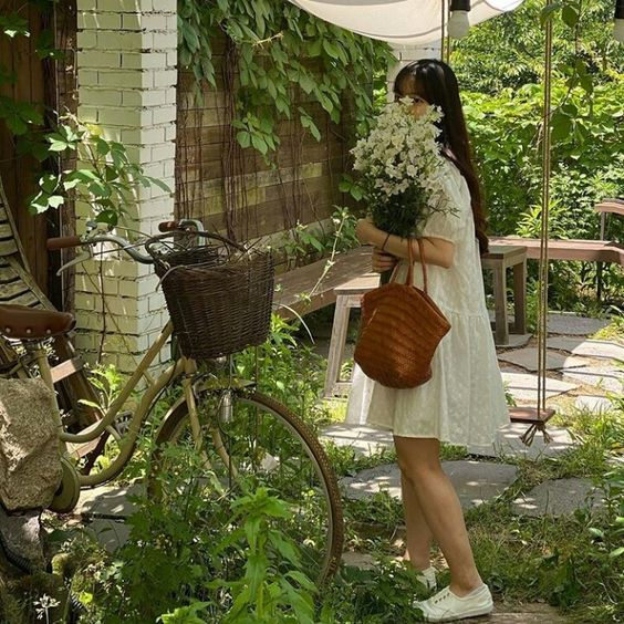 etherealdior's tweet photo. the life i want to escape to https://t.co/YXuQZFWzjG