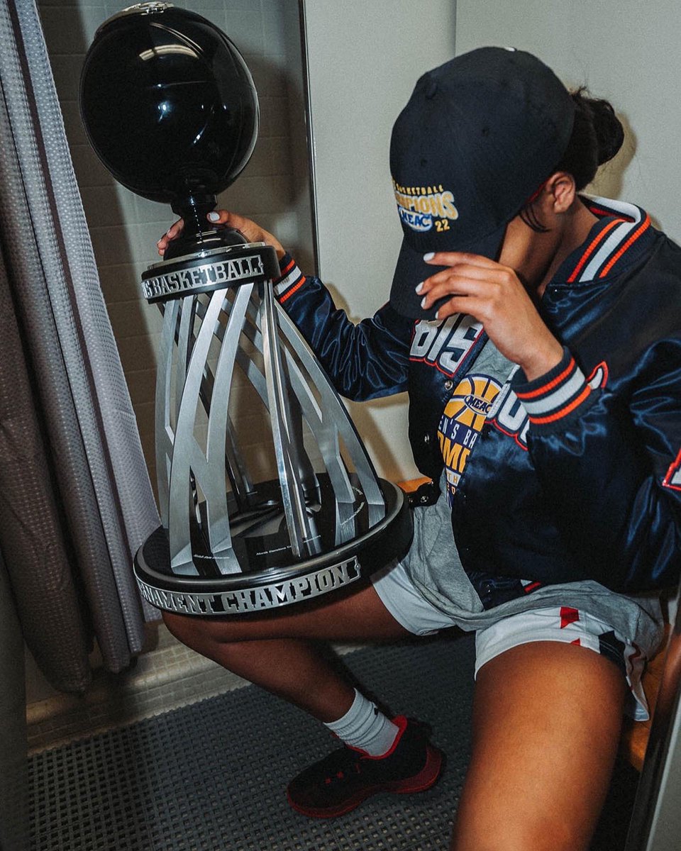 Vanessa_Udoji's tweet photo. Nobody praying for you when you winning🏆 #MEACCHAMP https://t.co/A2u3JOSZKW