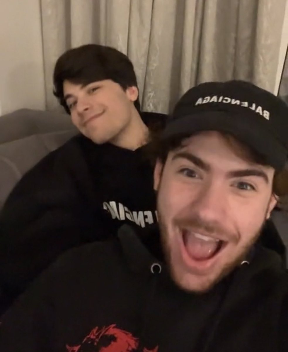 Julygodd's tweet image. LOOK AT THEM!!