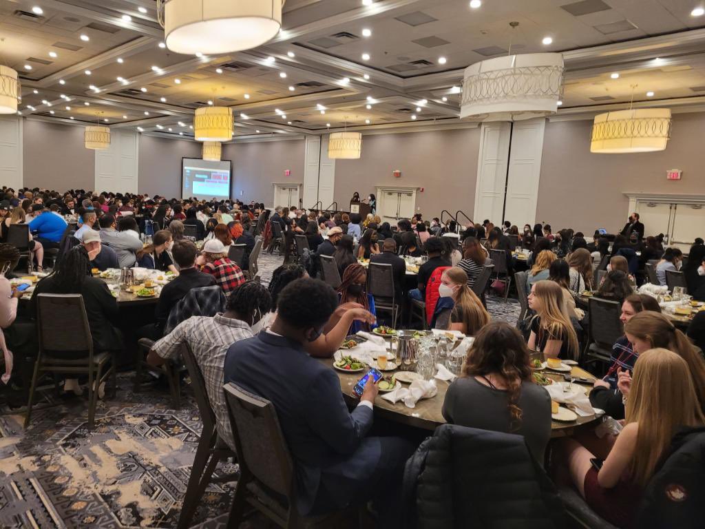 PamelaPughMI's tweet photo. A great way to start the week w/ 300+ #TRIO students. We motivated each other to remain persistent. Thankful to leaders of #TRIO #Upwardbound helping our students navigate life beyond high school, strengthening MI. Congrats to awardees.
#MICAPP #StudentLeadershipSummit2022 https://t.co/hqhoRDmUUo