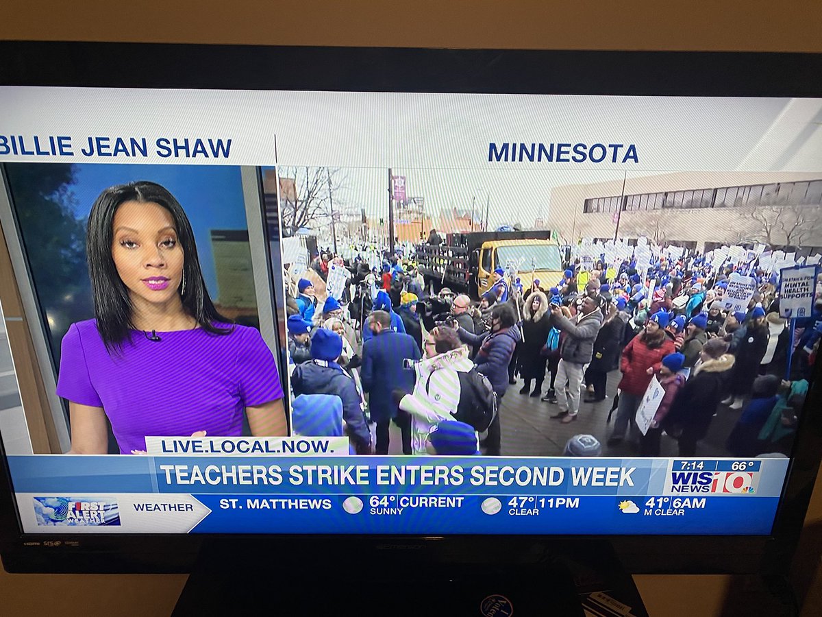 Not me looking at the Minneapolis Teacher strike on the news taking it as a sign that I’ll be able to jointhem in 3 weeks….And trying to see what they’re wearing.  It’s gonna be so cold 🥶