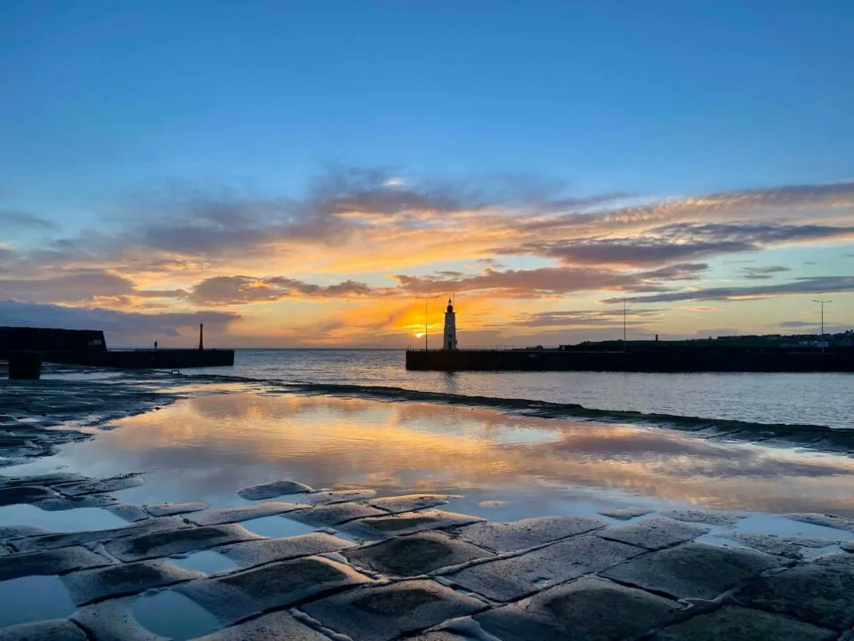 StormHour tweet picture