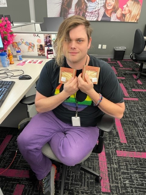 ColumbusTMobile's tweet photo. A slice of pie for #PiDay! 🥧🤤 .@TMobile .@TMobileBusiness https://t.co/jOO1xTbhg3