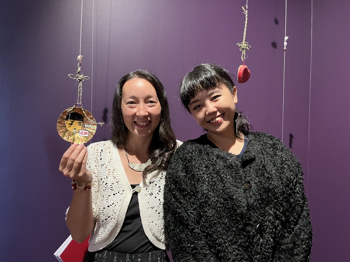 Thanks to everyone who attended the artist talk with Wai Ching Chan and Tessa Ma'auga over the weekend! Kāpuia ngā aho 單絲不綫 is now open and runs until 24 April. Tessa and Wai also spoke with Brian Crump on RNZ's Nights yesterday so check it out here: rnz.co.nz/.../threads-kn…