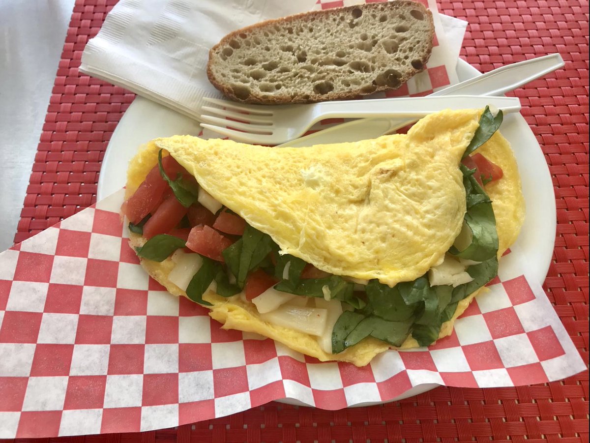 gonzoinn's tweet photo. When staying at the Gonzo, you can fuel up on great food before you leave the Inn to explore!💪😋 Breakfast and lunch are available seven days a week.
#cafeitaliano #gonzoinn #moab #boutiquehotel https://t.co/9jMyhTnsxX