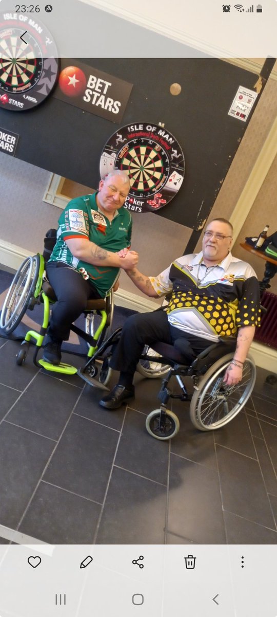 phil the buzz lees tweet media