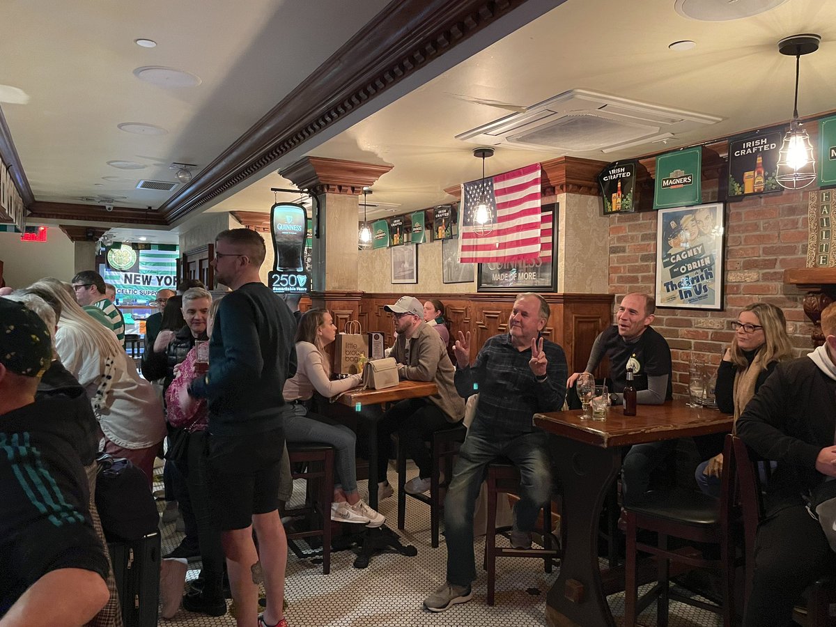 nyceltic's tweet photo. Goodnight from New York. 🍀Great win and fab seeing everyone. 🍀🗽See you early Saturday. Doors open 9.30am.🍀 https://t.co/HDrz6whVYh