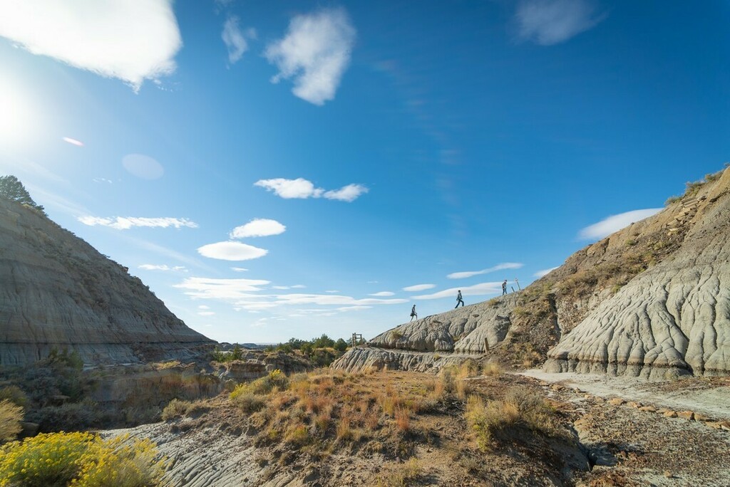visitsemontana's tweet photo. Everyday is one step closer to your next vacation!
📸: @travelingmelmt 
.
.
.
#SoutheastMT #OutHereMT #MySEMT #Montana #MakoshikaStatePark https://t.co/orejfm8AQf https://t.co/QaiKyzygRT