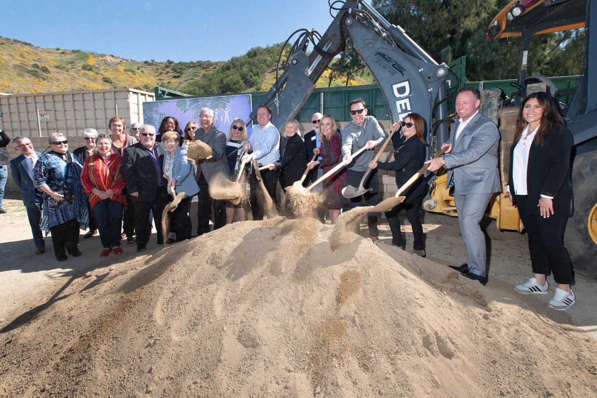 kathrynbarger's tweet photo. We broke ground to make way for the incredible #BridgetoHome shelter in @santaclarita. With an outpouring of community support, the facility will provide a safe place to stay while people &amp; families experiencing #homelessness access #housing, #mentalhealth &amp; #career services. https://t.co/I0PMZ0GvlH