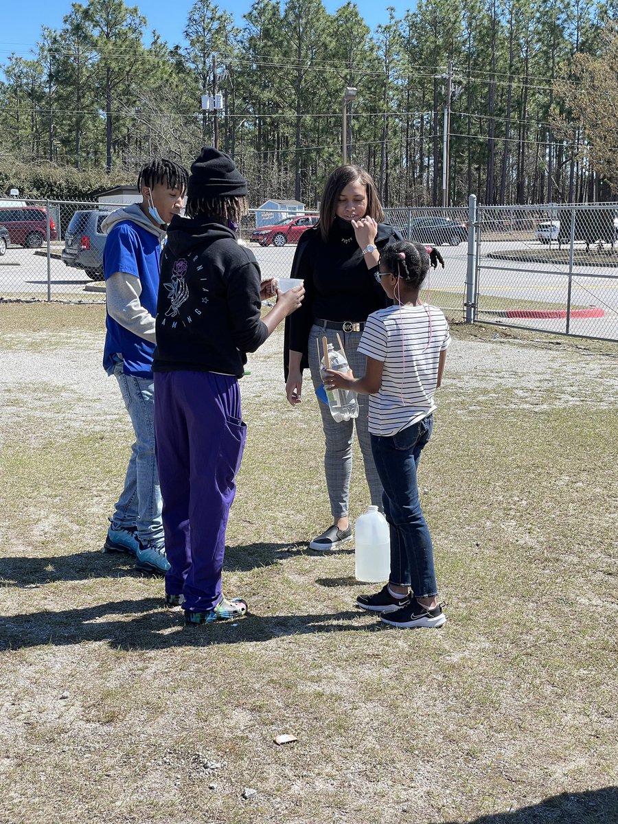 Dana DuPre tweet media