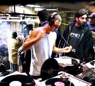 its_kels_x's tweet photo. As we approach the 20th anniversary of #8mile I need to know the plans @Eminem @rosenberg?π A special screening in Detroit? Like what are we doing?π€·πΌββοΈπ
#Eminem #marshallmathers #Brabbit #JimmySmithJr #fuckfreeworld313 π https://t.co/vLdPyzbDiv