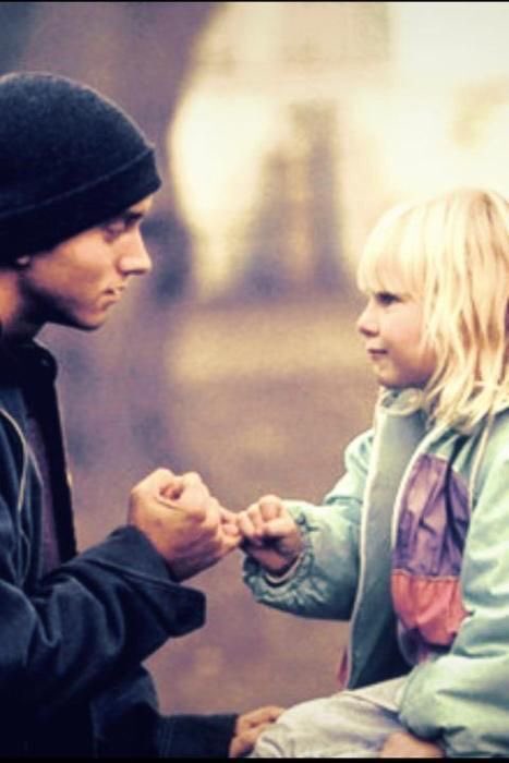 its_kels_x's tweet photo. As we approach the 20th anniversary of #8mile I need to know the plans @Eminem @rosenberg?π A special screening in Detroit? Like what are we doing?π€·πΌββοΈπ
#Eminem #marshallmathers #Brabbit #JimmySmithJr #fuckfreeworld313 π https://t.co/vLdPyzbDiv