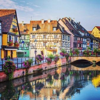 Internships_pic's tweet photo. Beautiful France! This week Focus on Alsace. Colmar one of the nicest city. Enjoy nice weather, amazing wine, tasty food and lovely people #franceinternship #internshipabroad #goabroad #studyabroad #frenchculture #frenchgastronomy #hospitalityindustry #t… https://t.co/rSsvcljlFP https://t.co/w6VaScXllI