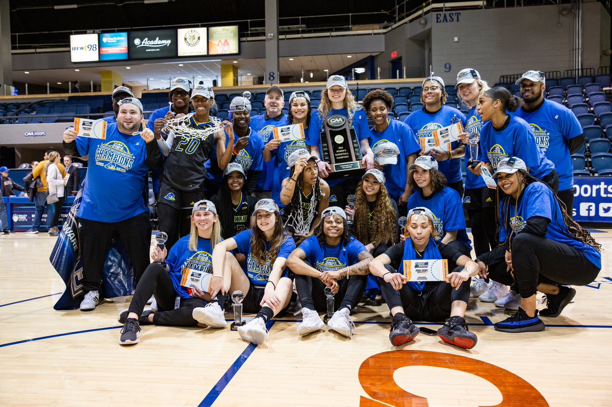 lizeoleary's tweet photo. never want this feeling to end🏆💍 #champs https://t.co/1L3cTPlW3E