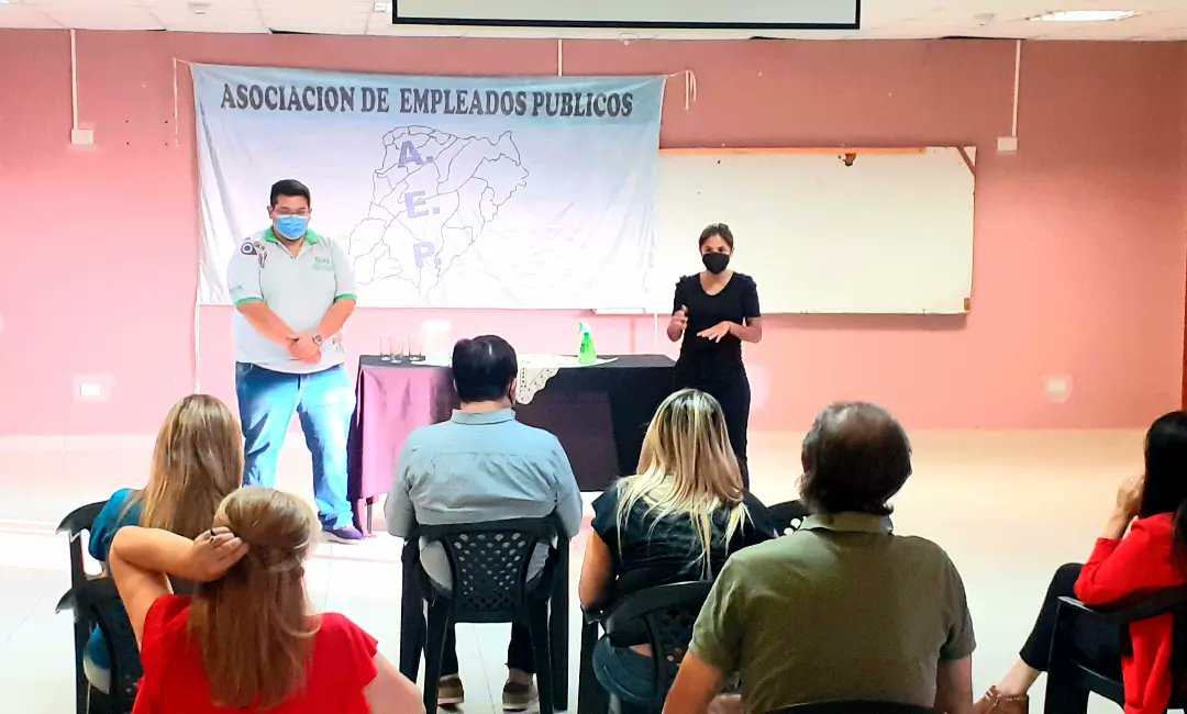 IPSCorrientes's tweet photo. Nuestro equipo del IPS, retomó las charlas con empleados públicos y profesionales respecto de toda la documentación requerida para jubilarse https://t.co/DN9KBF5BH0