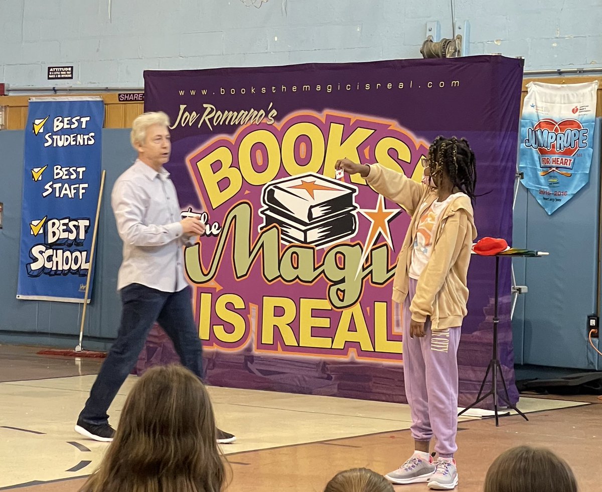 Mrs_DStubbs's tweet photo. Thanks @OaksSchool3 PTA for this fun assembly #booksthemagicisreal @OaksSchool3 https://t.co/LydRy8mVSu