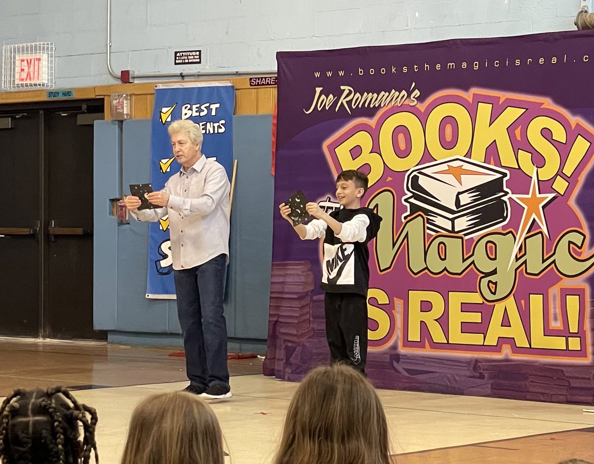 Mrs_DStubbs's tweet photo. Thanks @OaksSchool3 PTA for this fun assembly #booksthemagicisreal @OaksSchool3 https://t.co/LydRy8mVSu
