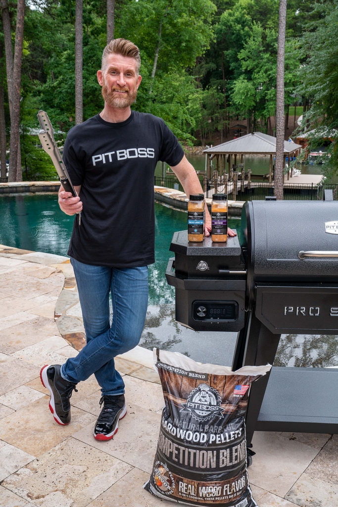 PitBossGrills's tweet photo. As @ericchurchmusic once said: "Fill it up and throw it down" 🔥🔥

Fill up your Pit Boss, and throw down your favorites, Pit Boss Nation. We can't think of a better way to start the week 😉

Learn more about Pit Boss pellets here: https://t.co/5juREkCZk3 https://t.co/5eDHWbYHHR
