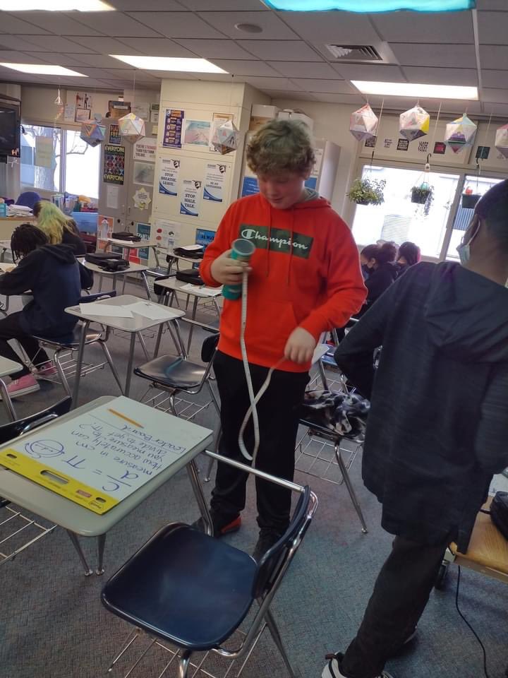 erineaton33's tweet photo. Celebrating Pi Day! #piday2022 #GreatFuturesStartRightHere #WWCSD @mslisasheppard @Adams_Eagles https://t.co/yAgSTFXpen