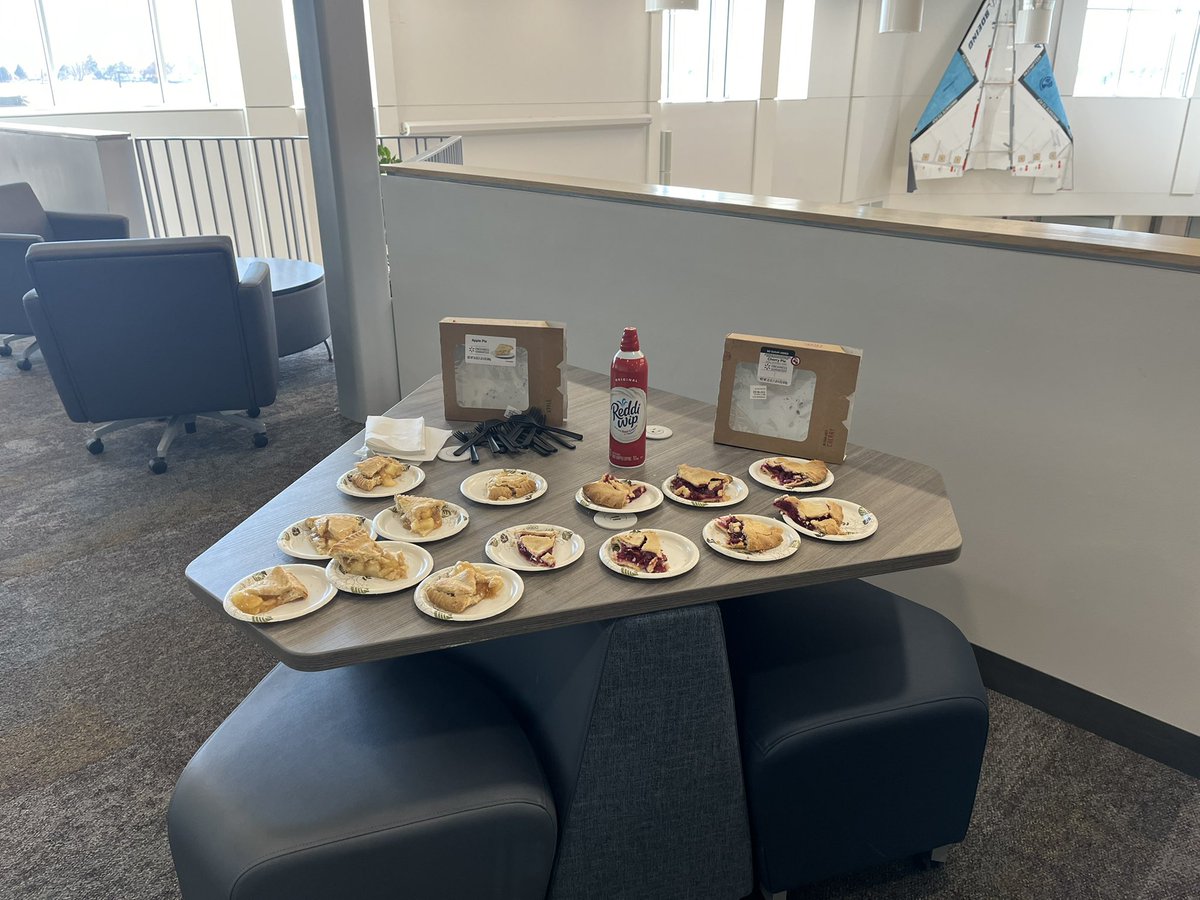 haganpatty1's tweet image. SVVS Cooperating Teachers and Teacher Candidates enjoyed some pie in honor of Pi Day! @StVrainOPD
