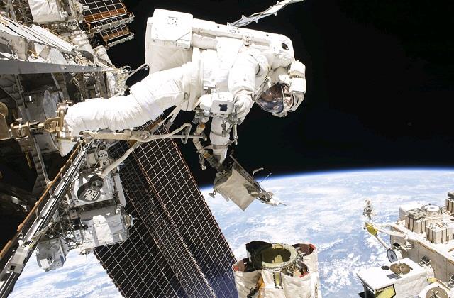 punjabkesari's tweet photo. अमेरिका, रूस अंतरिक्ष मिशन पर काम जारी रखेगा
https://t.co/L6IdoYrjQw
#America #Russia #ISS #Roscosmos #NASAISS https://t.co/Avccyt0eZS