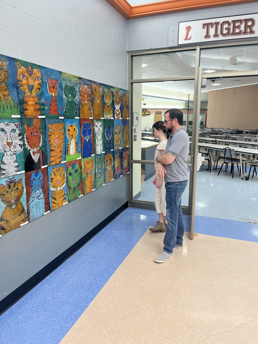 LIS_MrsCarter's tweet photo. A BIG thank you to Mrs. Stagg, Mr. Huening, Mrs. Bierkan, Mrs. Power and Mrs. Tempfli for all their hard work to make tonight a success.  @LIS_MrHart #beLOVEland https://t.co/jKivekzgsQ