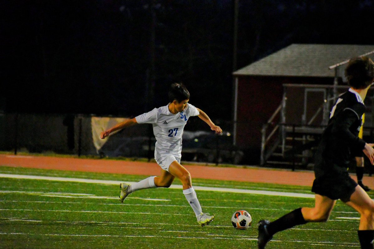 South Lakes Varsity Boys Soccer up 2-1 against the Hornets. Been a very aggressive game with a lot of whistles. 
<a href="/SeahawkSports/">South Lakes Athletics & Activities</a> 
<a href="/SeahawkBoosters/">South Lakes Boosters Club, Inc.</a> 
<a href="/slhsbsoccer/">SL Boys Soccer</a>