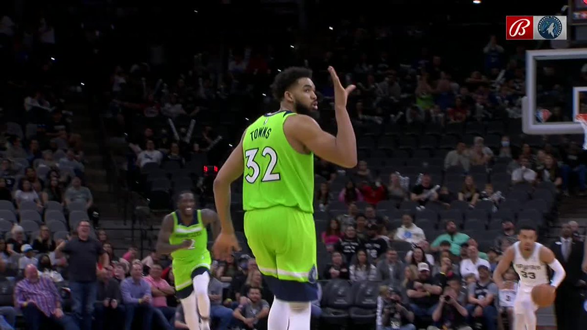 espn's tweet photo. 60 sure is sweet @KarlTowns https://t.co/4ddtZxdVf7