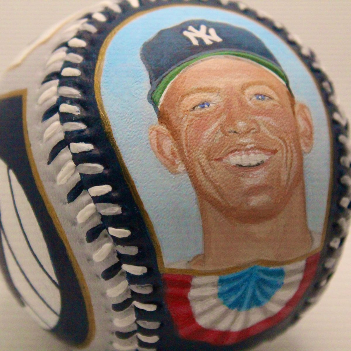 AgFredricksen's tweet photo. Mickey Mantle hand painted ball- Commissioned. 
@Yankees @MLB #Yankees #NY #MickeyMantle #baseball #baseballart #NYYankees #mlb #vintagebaseballcards #cardcollecting https://t.co/GXv4SBYRmu