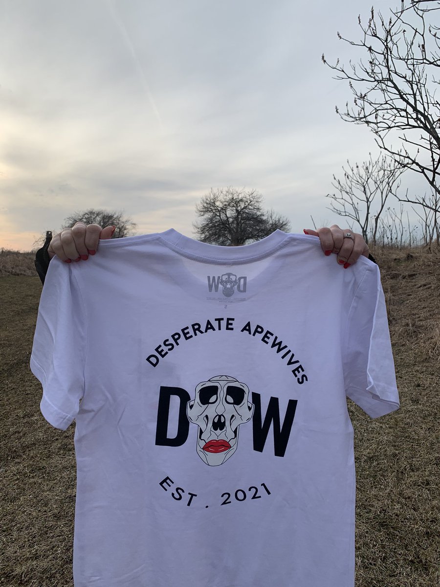 So excited, just received my DAW merch! <a href="/DApeWives/">Desperate ApeWives</a> #NFTs