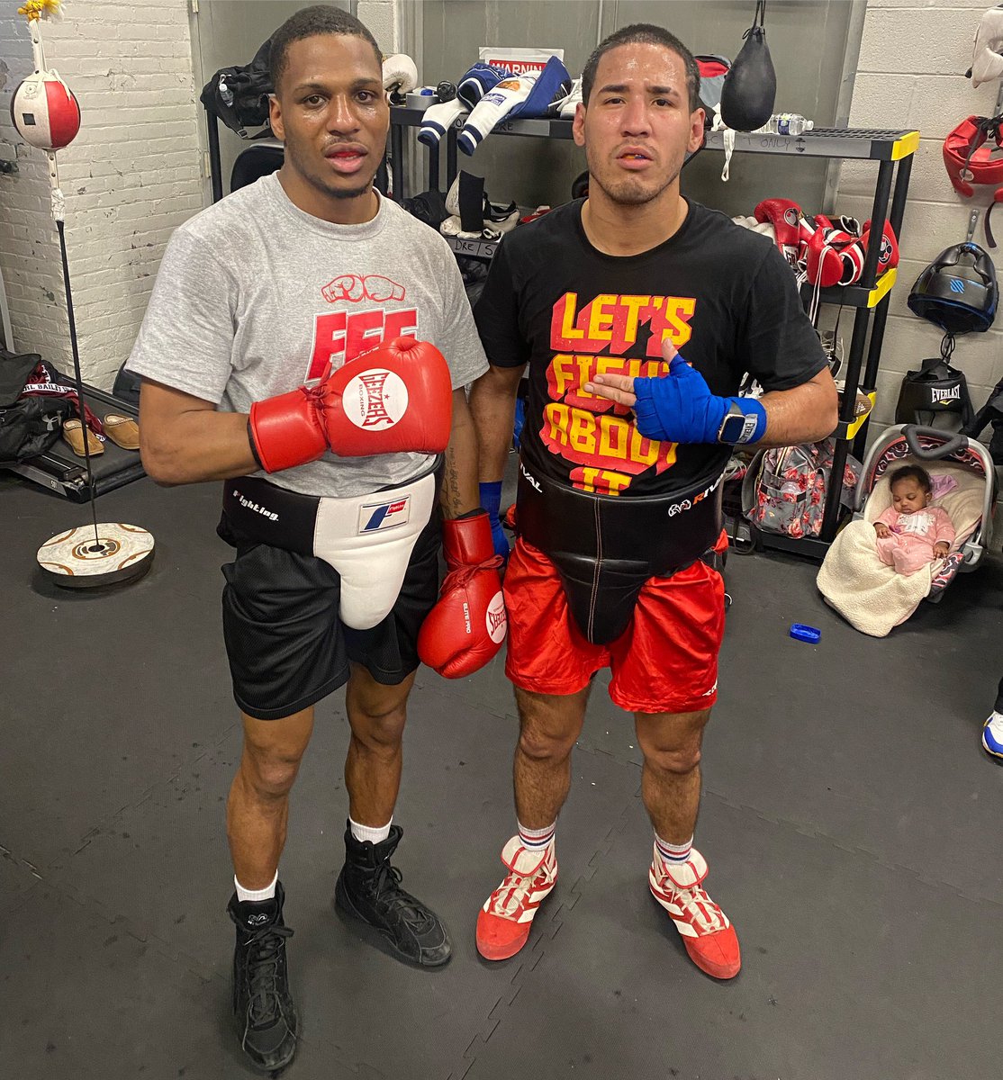 KendoTremendo's tweet photo. Lion’s den 🦁 #EliteWork #StayingReady #kTc #TremendoEnt 💫 #SanAntonio #Tx 📍 #Cleveland #Ohio #Family 🇲🇽🇺🇸
@biggunnadrako https://t.co/wyq9zwPpP2