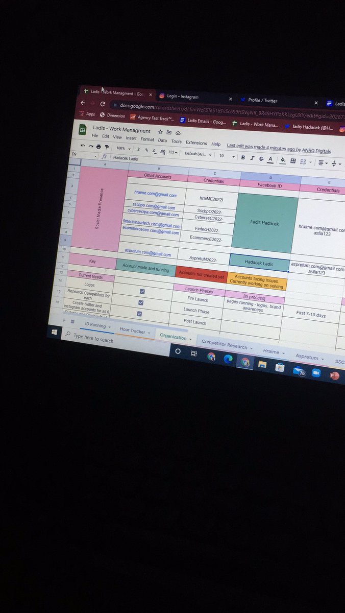 LowonIron's tweet photo. You know you are destroyed when you have client meeting in 5min and you haven’t review your sheets! 

Who else can relate ??

#toughlife #freelancing #reviews #revisions #Sleepyhead #needtosleep https://t.co/bt6WIbGGdm
