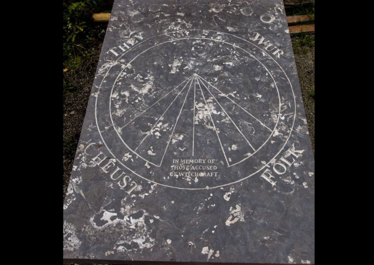 1696Rwh's tweet photo. Witch Memorial Plaque, Kirkwall, Orkney
At least 19 women and one man, accused of worshipping the occult, went on trial in the county between 1594 and 1645, with nine of them sentenced to death by hanging or at the stake. #MondayMonuments #WitchesofScotland #witchtrials https://t.co/knO67gtnvo