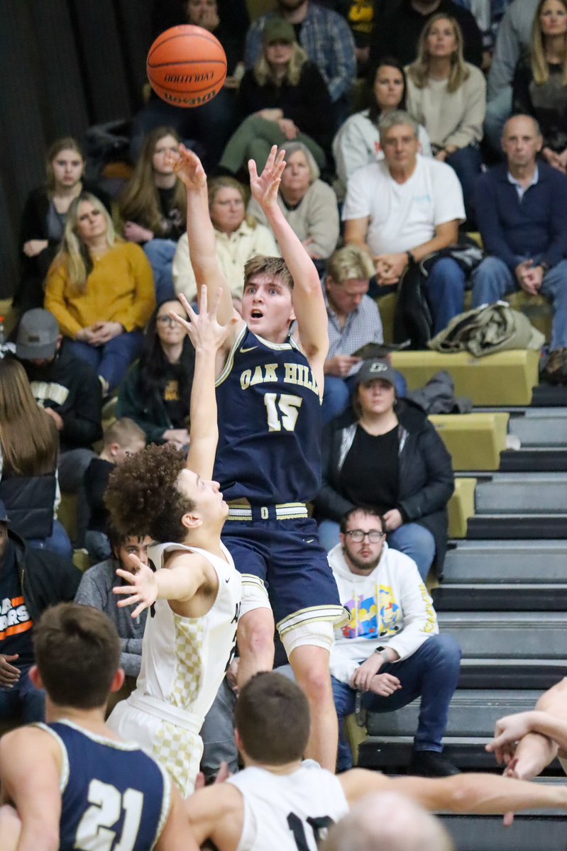 OakHill_Bball's tweet photo. Congratulations to Landon Biegel &amp; Caleb Kroll for earning 1st team all CIC. Congratulations to Matthew Strange &amp; Grant Elzinga for earning Honorable Mention #OHBB https://t.co/B79tN1LxgT