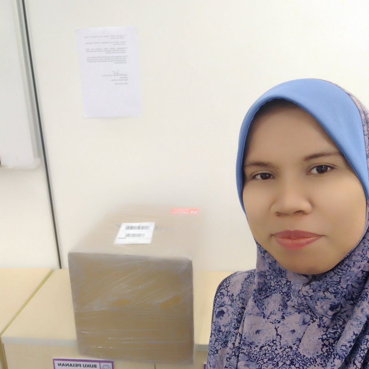 WKurier's tweet photo. Assalamualaikum n god moning😀 https://t.co/9Zie2CK4yv