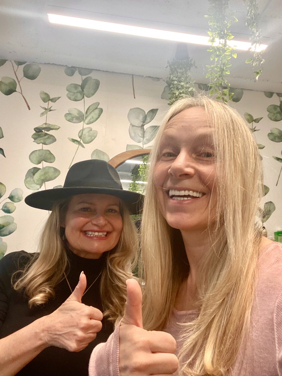 mangotangomovie's tweet photo. Misty Miller is the best hair stylist. She’s got the magic touch, uses great natural products and is such a lovely person. Conveniently located on 59th street Off of Park Avenue. Highly recommended! 💖🌹#MAJNewYork #SupportSmallBusinesses #MistyMiller #Hairstylist https://t.co/hk1qNQYpJb