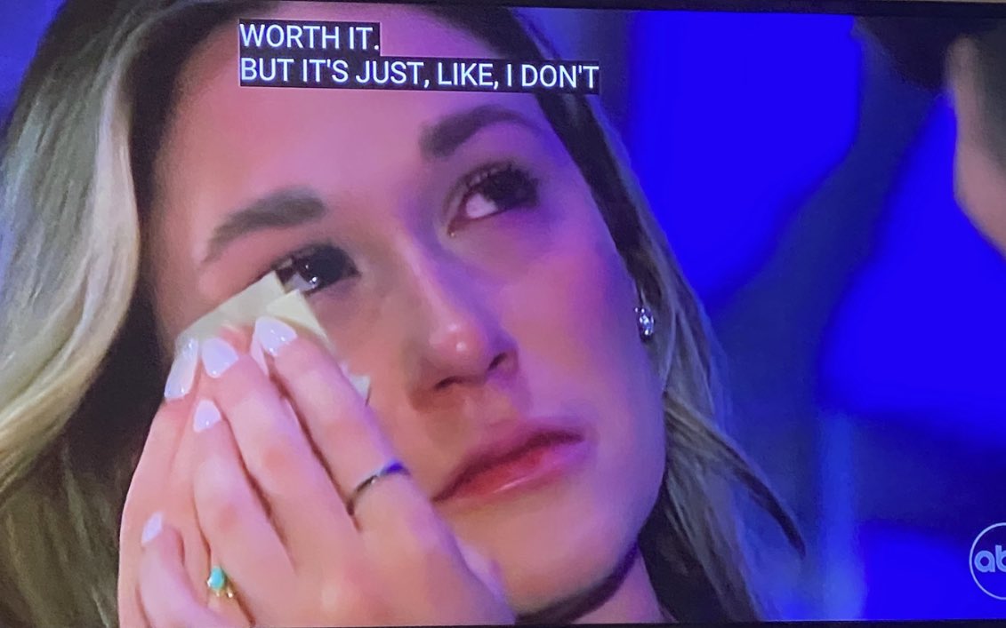 kayteemart's tweet photo. So the producers knew this shit storm was coming and had nothing better than an old Taco Bell napkin to hand this girl?? #TheBachelorABC https://t.co/SQy1nhxrIj