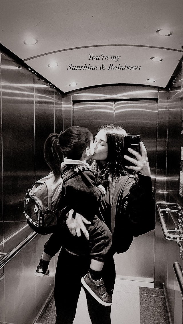 ______ ______ ______ ______ ______
    ← ⚪ 𝗮𝗹𝗲𝘅𝘁𝗮𝘀𝗶𝘀 ⠇                         
              ⁵ ᵐⁱⁿᵘᵗᵉˢ ᵃᵍᵒ