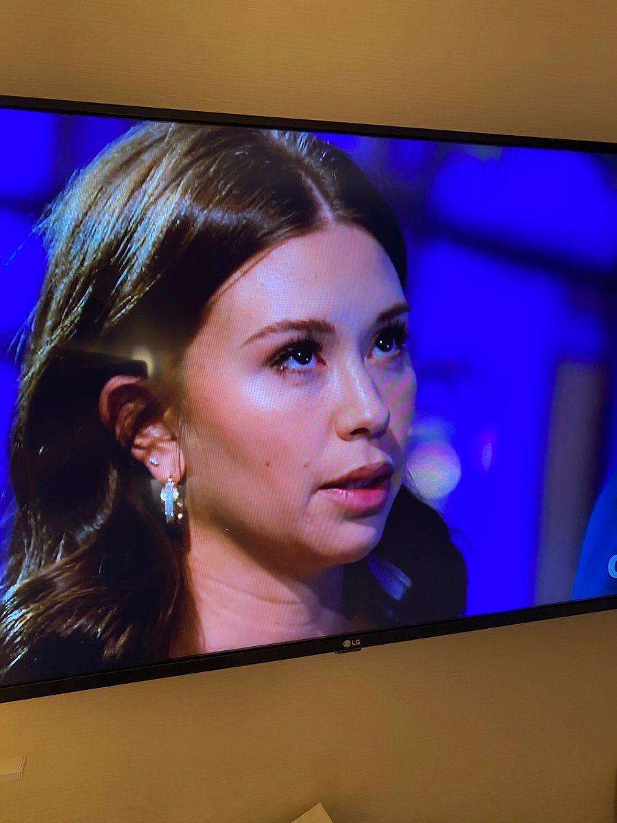 BrandMauve's tweet photo. Yeeeeees. Know your worth!  #TheBachelor https://t.co/PWFOTgJP4x