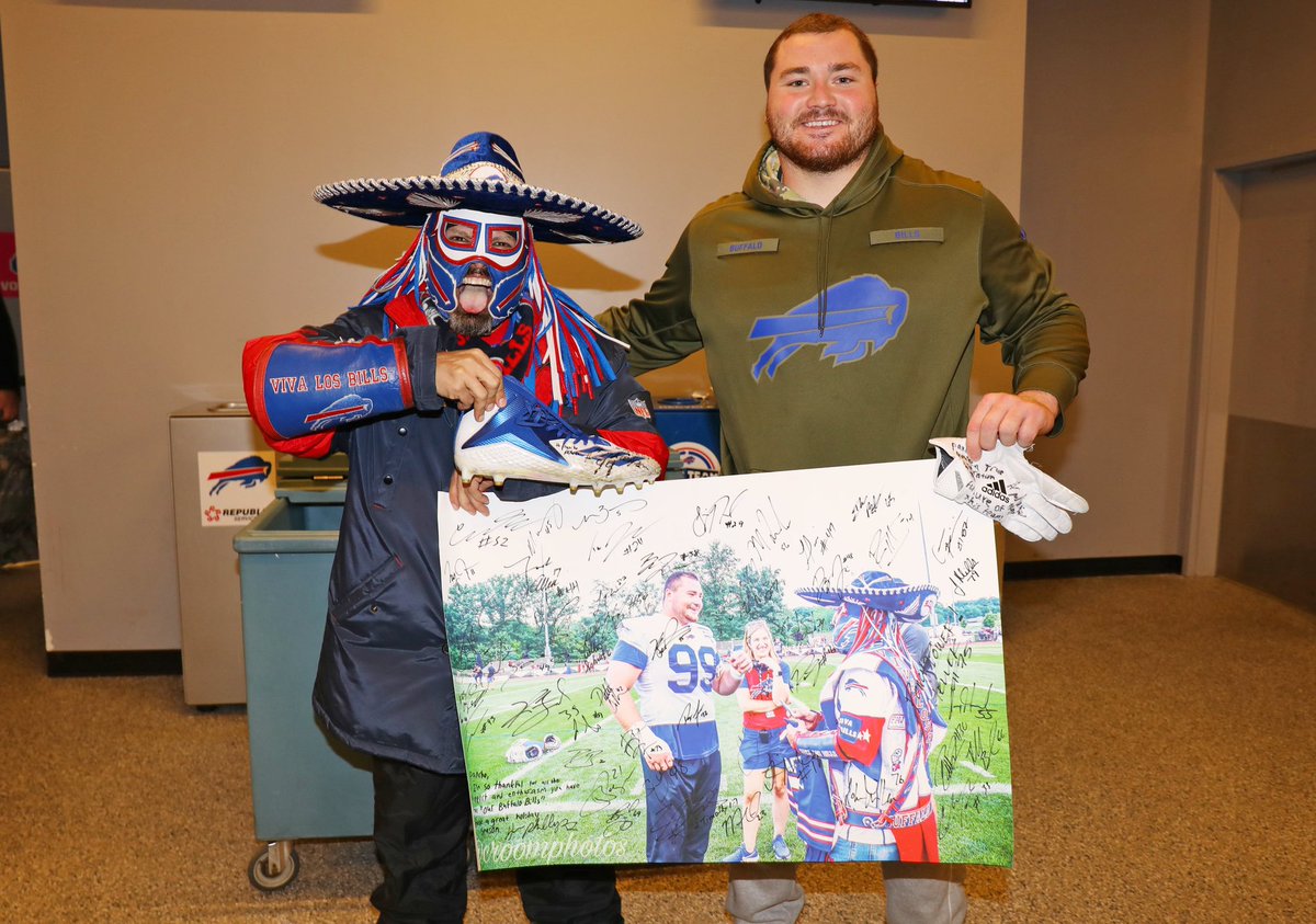 BillsMafiaBabes's tweet photo. Dear #Vikings fans,

Please take care of Horrible Harry. One of our very best friends, the late Pancho Billa, gave him to us. ❤️💙

We’ll miss you, Harrison. https://t.co/k3xbsgEbq1