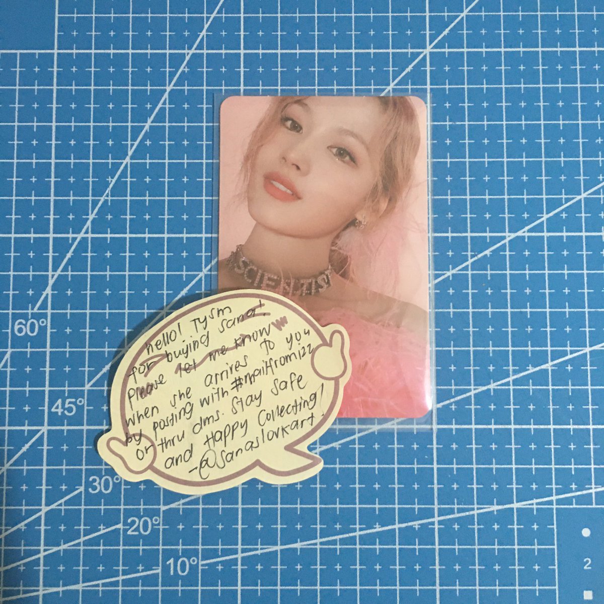 sahyohauls's tweet photo. ⋆ ˚。⋆୨୧˚ #heesunmails ♡
it was a bit hard to find this pc as it is always sold in sets, but i’m glad that i was still able to bring sana home & complete my 4p sana fol agenda! thank you for packing her safely @sanaslovkart <3 #mailfromizz 💌 https://t.co/4oEMuUjYsf