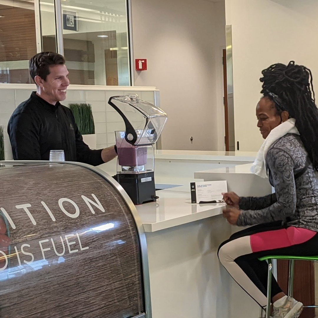 Nutrition services aren’t just for high-level athletes. Our #RDN &amp; Sports Nutritionist, <a href="/LukeCoreyRD/">Luke Corey, RD</a>, provides comprehensive nutrition assessments &amp; education to anyone looking to achieve a higher level of performance.

Learn more: mayocl.in/3KAfPIu #NationalNutritionMonth