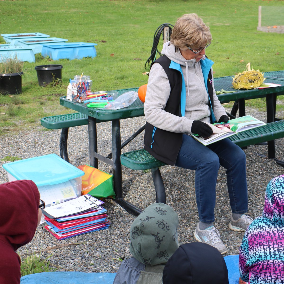 bcaitc's tweet photo. 🍅🥒🌿🌼  We are looking for volunteers to help with school tours for our @bcaitc  Ag Adventures program at Stable Harvest Farm in Langley in April, May, and/or June! Interested? Complete our volunteer registration form at: https://t.co/yiYQ3kOqbp. https://t.co/V4dibSgLRj