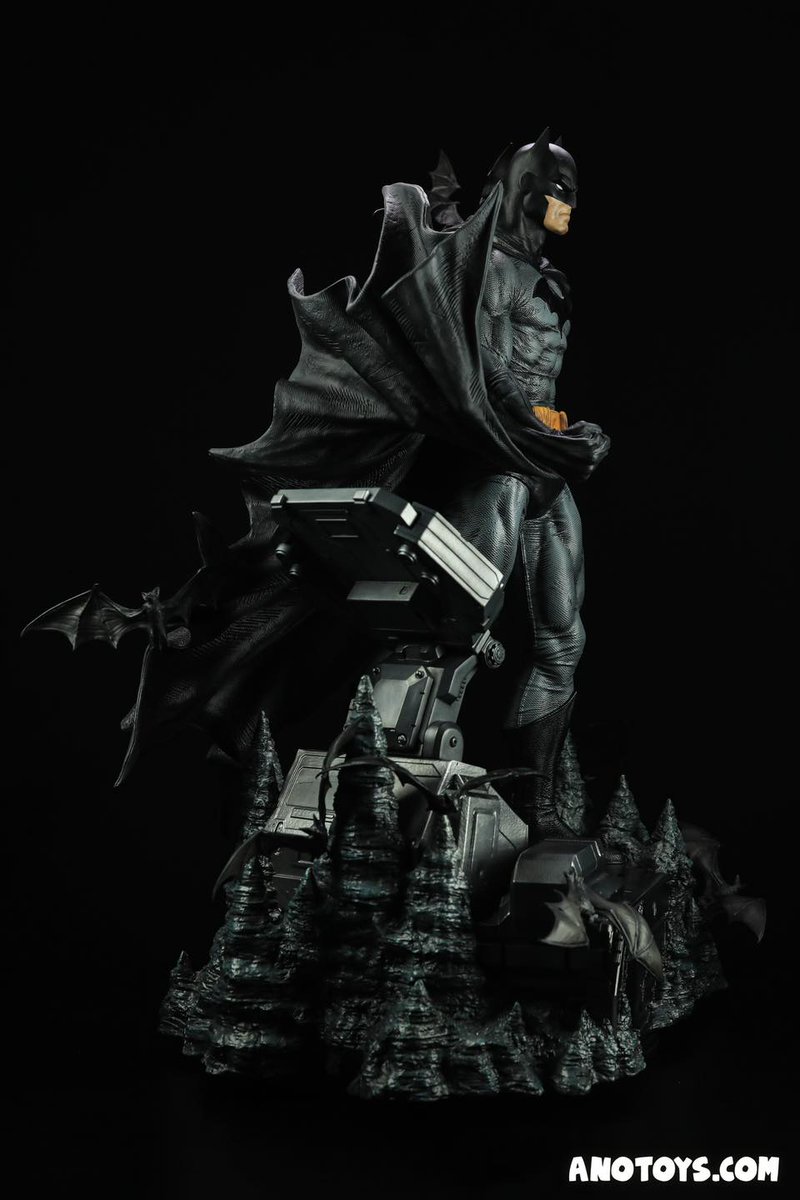 anotoysph's tweet photo. #JimLee’s Classic #BatmanHush! #Prime1Studio #Batman #Batcave Black Version! 
This black and gray 1/3 scale #PolystoneStatue by @Prime1Studio is a must own for any Batman fan!
in stock @ https://t.co/GaDeZDPuGI order now!
#Anotoys Collectibles, the #GoldmineforCollectors! https://t.co/E83fzrofYn