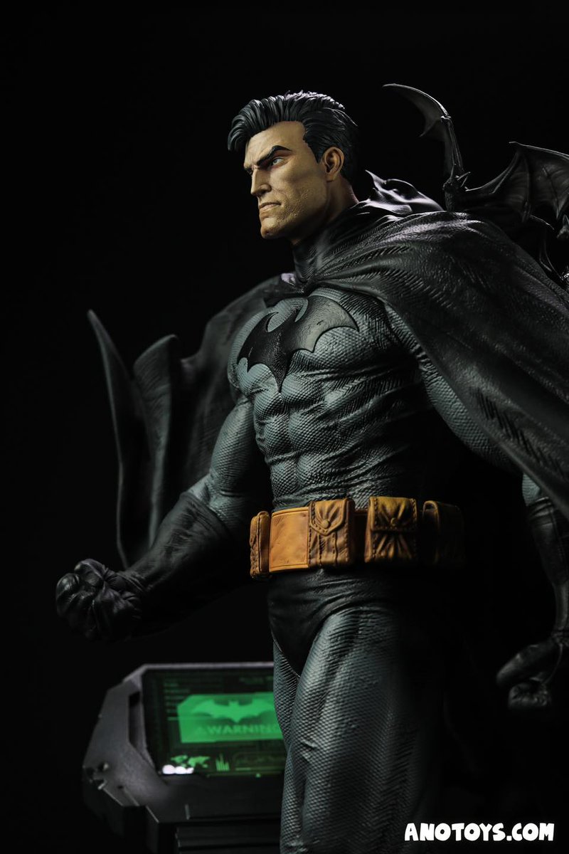 anotoysph's tweet photo. #JimLee’s Classic #BatmanHush! #Prime1Studio #Batman #Batcave Black Version! 
This black and gray 1/3 scale #PolystoneStatue by @Prime1Studio is a must own for any Batman fan!
in stock @ https://t.co/GaDeZDPuGI order now!
#Anotoys Collectibles, the #GoldmineforCollectors! https://t.co/E83fzrofYn