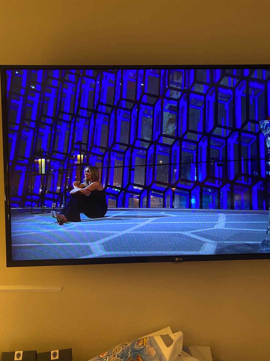 BrandMauve's tweet photo. Get this girl a chair and glass of wine.  #TheBachelor https://t.co/kllSM6FXaq