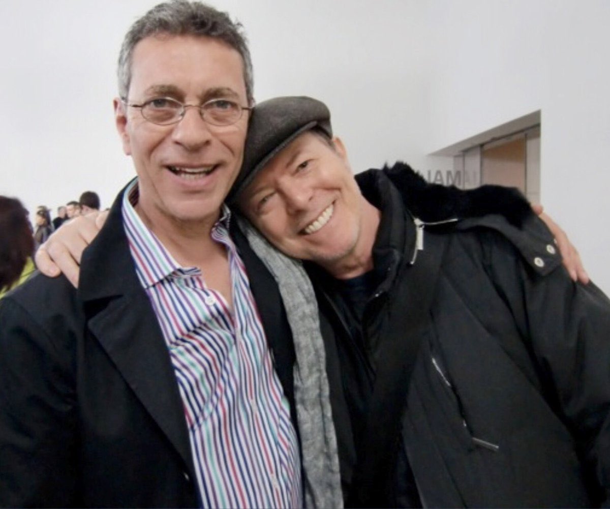 David’s Good Friend Geoff MacCormack Live At The Bowie 75 Pop Up Store In London ~ davidbowienews.com/2022/03/geoff-…