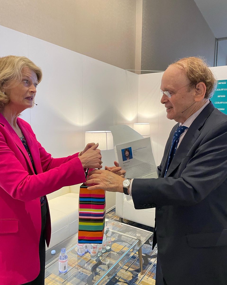 Sen. Lisa Murkowski tweet media