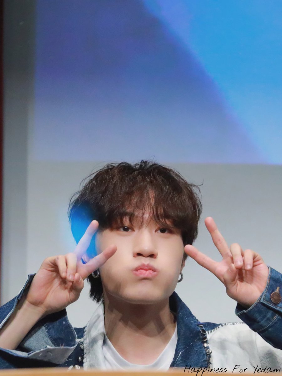 HFYD7502's tweet photo. 220313 HQ
✌🏻
@treasuremembers 
#방예담 #트레저 https://t.co/uFcqBVZFXm