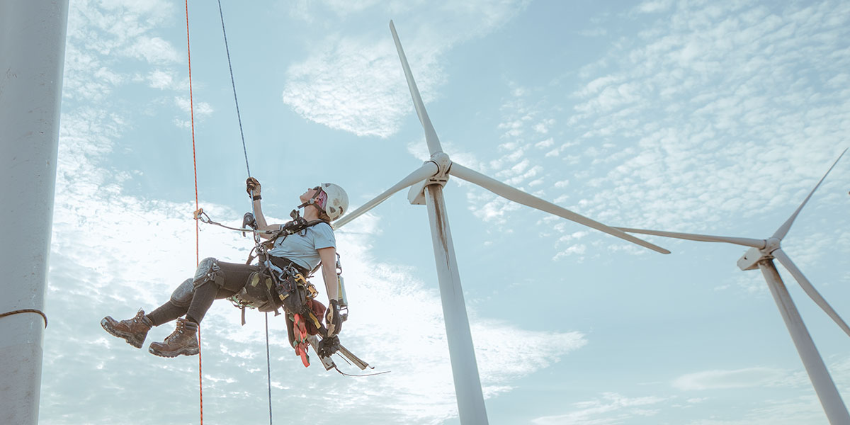 Carhartt's tweet photo. Our new #CarharttWomen Force #worktees are made for any job, keeping you cool when temps heat up, and fabric that stretches and moves with you: https://t.co/7ZZ4Fmrheo

Location: Whitewater Turbines, Whitewater, CA https://t.co/wi5mMdqXQb
